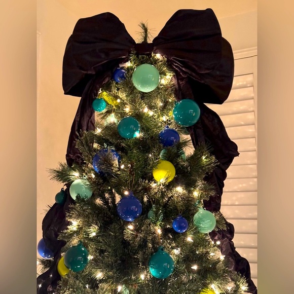 NYE Anthro Black satin Bow Tree Topper - Picture 1 of 16